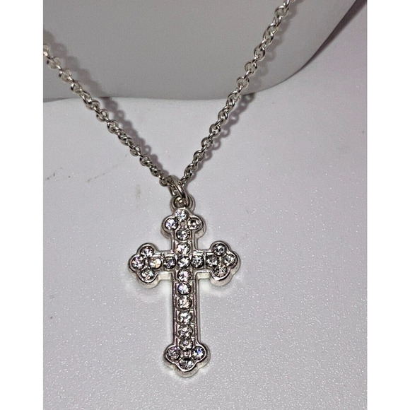 Silver-Tone Rhinestone Cross 21.25" Pendant Necklace! - Picture 2 of 6